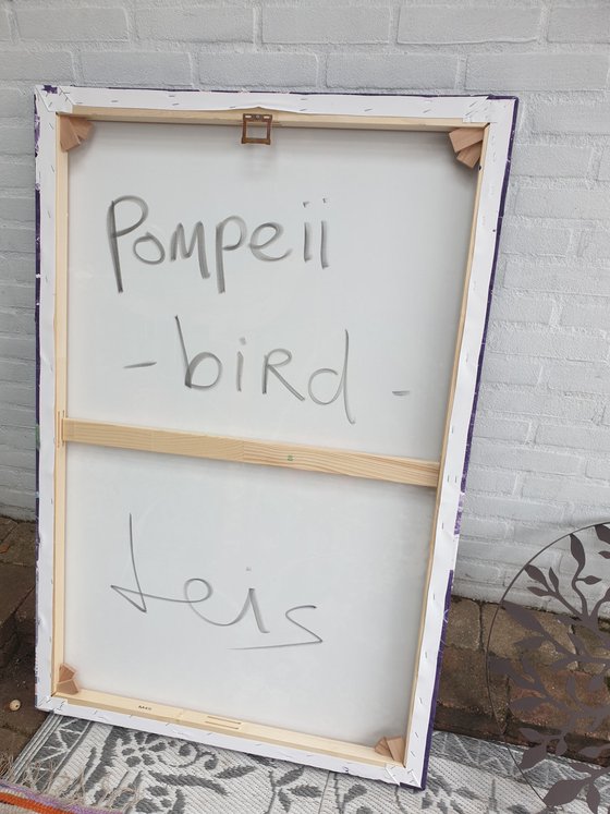 Pompeii bird