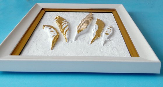 sculptural wall art "Golden feathers"