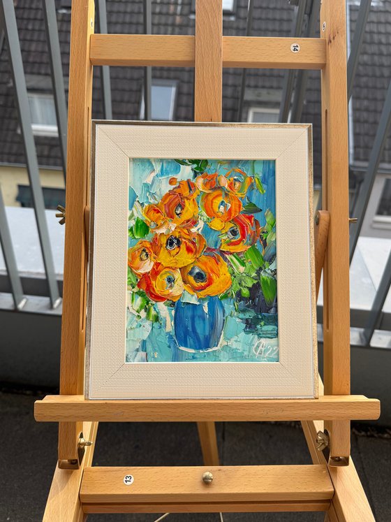 Vase in orange