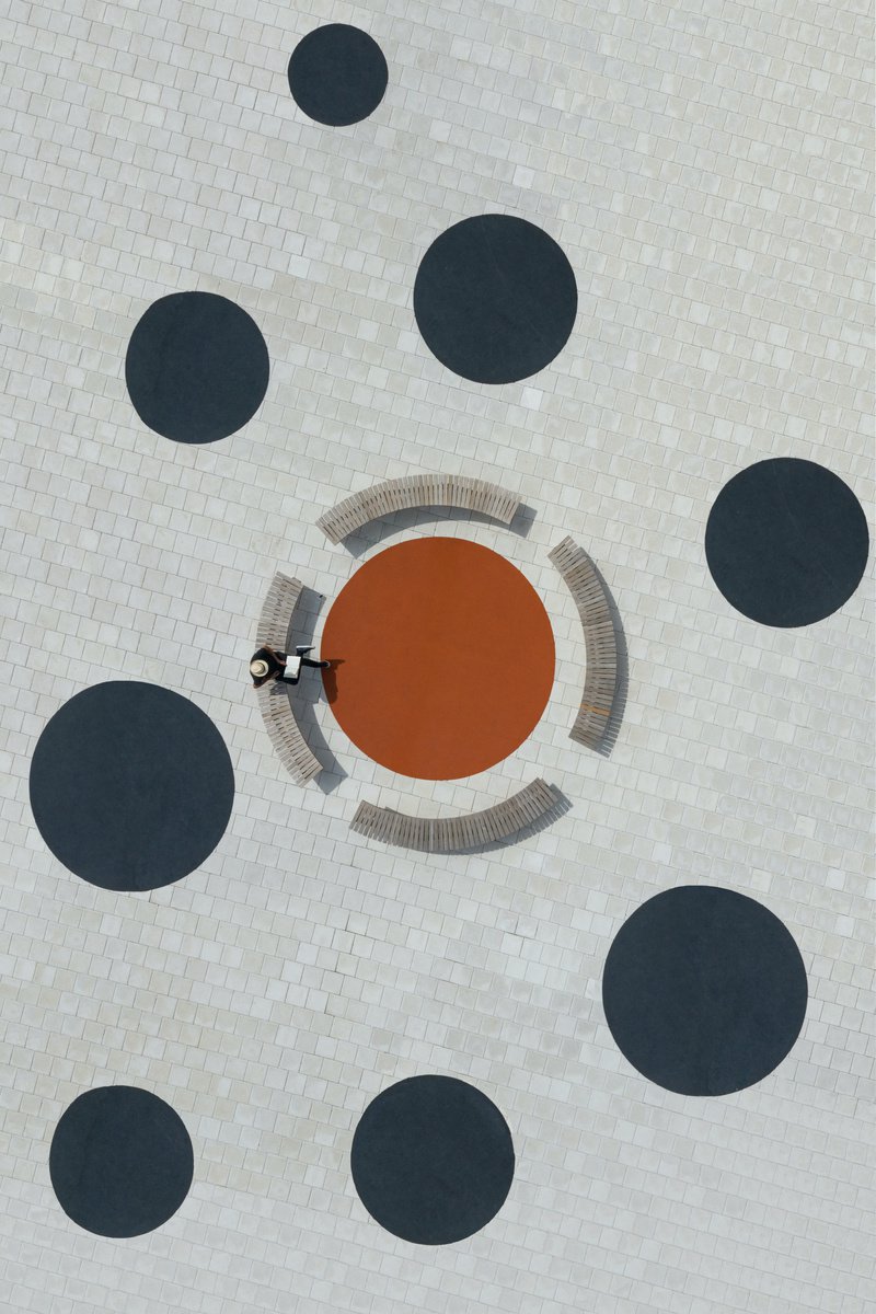 Cityscapes Photograph By Marcus Cederberg, 20 X 28", Reading From Above, Original Artwork