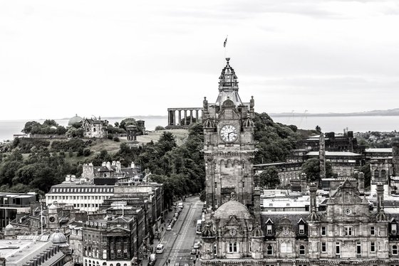 EDINBURGH CITYSCAPE (Limited edition  1/150) 8"X12"