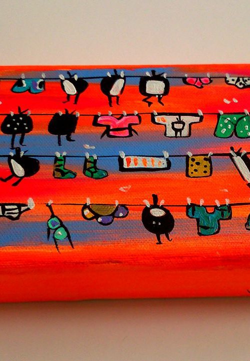 Happy Laundry TVs by Maria Luisa  Azzini