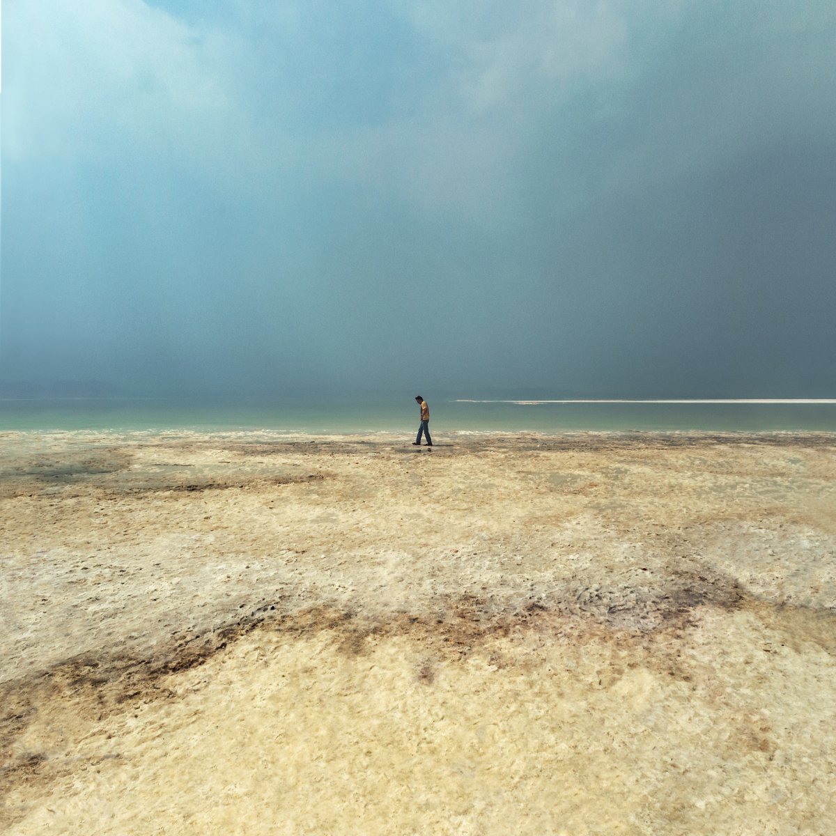 Urmia Lake by Jacek Falmur