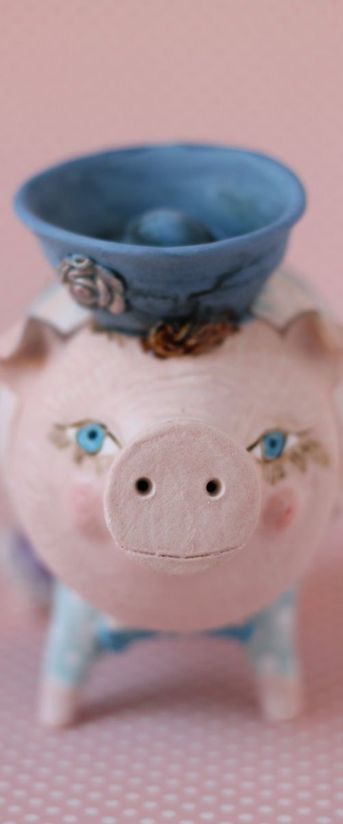 Circus Pig II. by Elya Yalonetski by Elya Yalonetski
