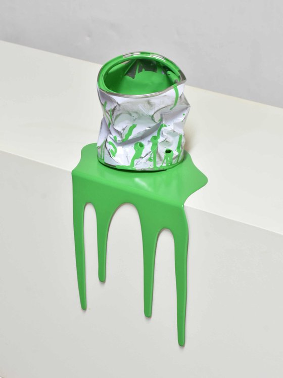 Le vieux pot de peinture vert - 375