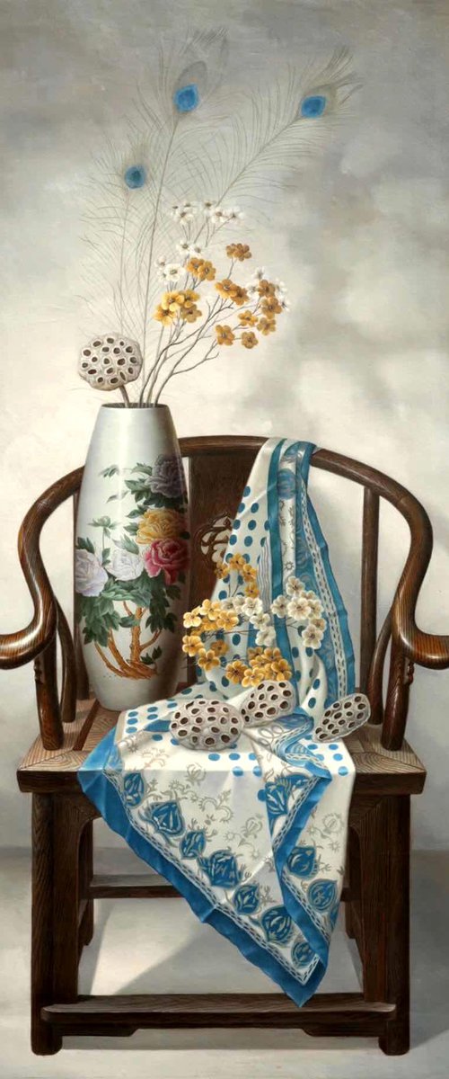 Still life:Chinese China vase on the table by Kunlong Wang
