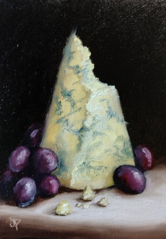 Stilton Cheese with grapes