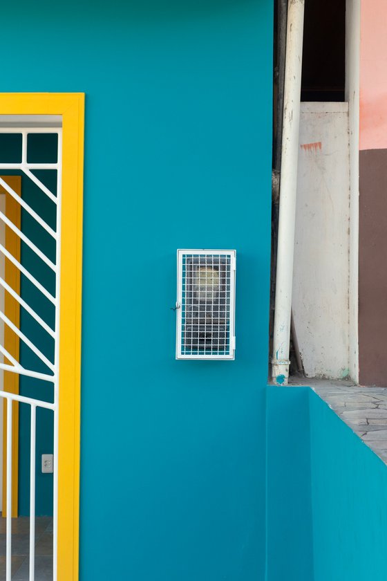 Blue Urban Contrast