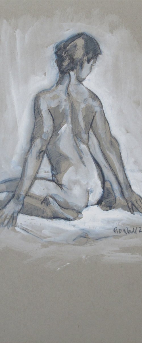 Kneeling female nude by Rory O’Neill