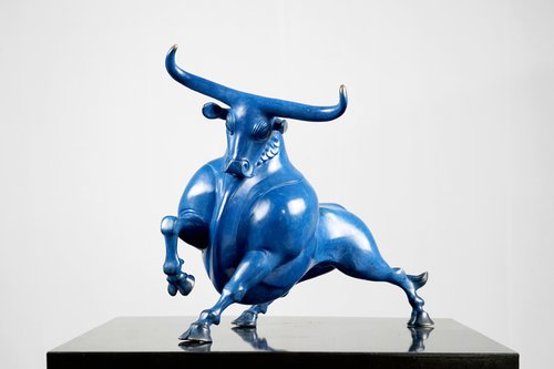 Bull by Zhao Yongchang 赵永昌