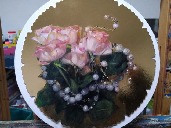 Roses And Pearls