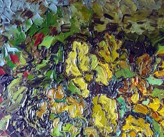 Autumn oak leaves in a blue vase