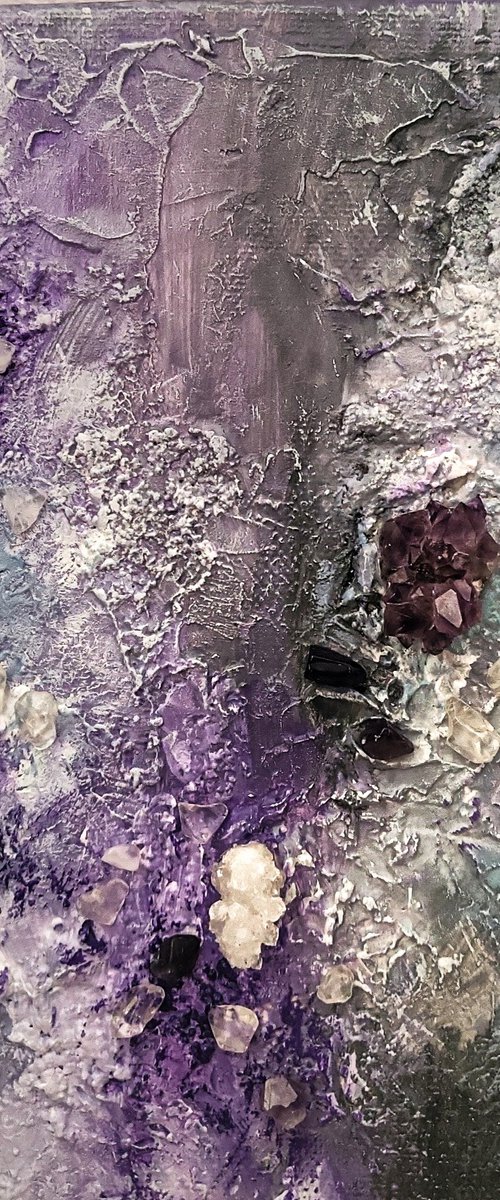 Amethyst edge by Veronika Obushikhina