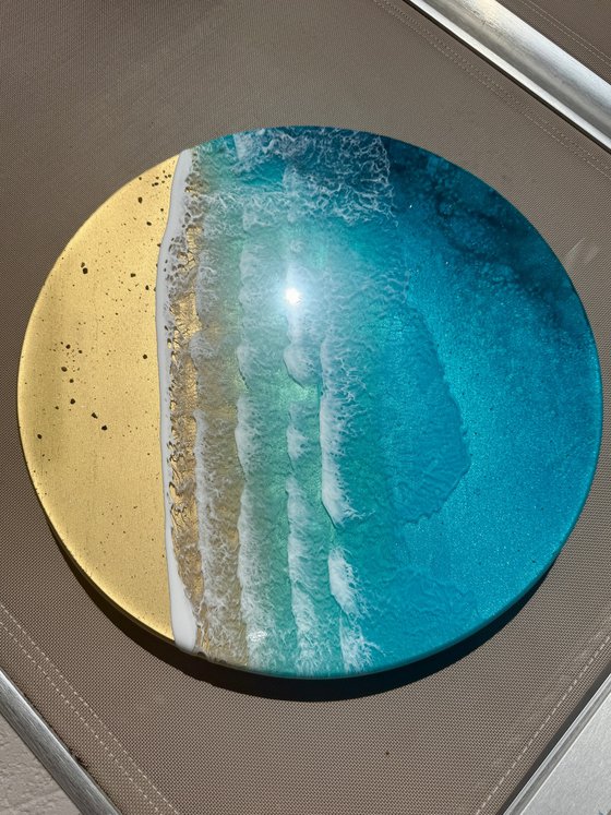 Round ocean #108