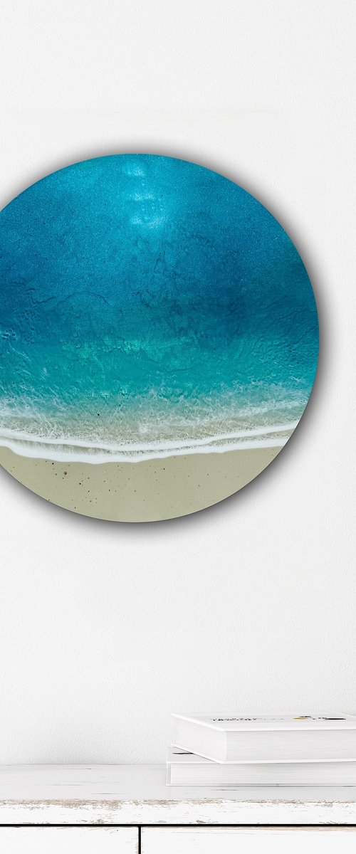 Round ocean #100 by Ana Hefco