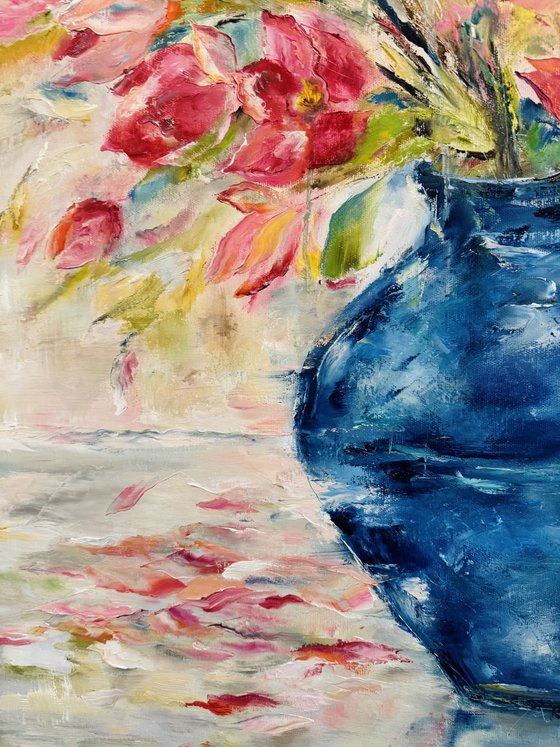 The blue vase
