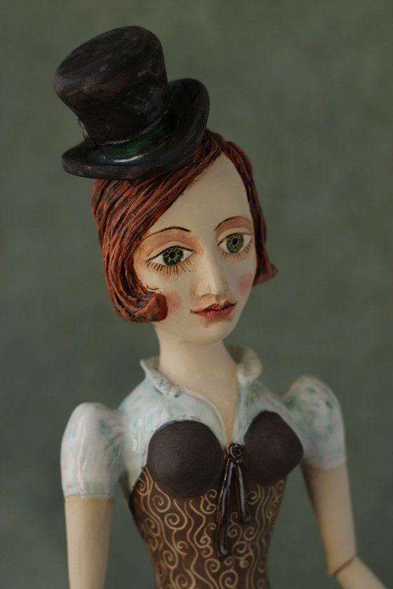 From the Cabaret girls, Varieté Girl with a cylinder hat. Wall sculpture by Elya Yalonetski