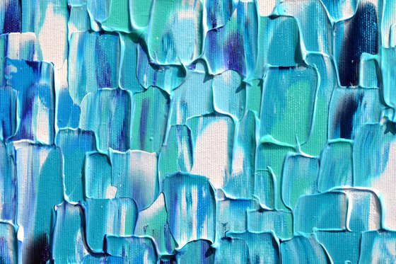 Relief Blue 25