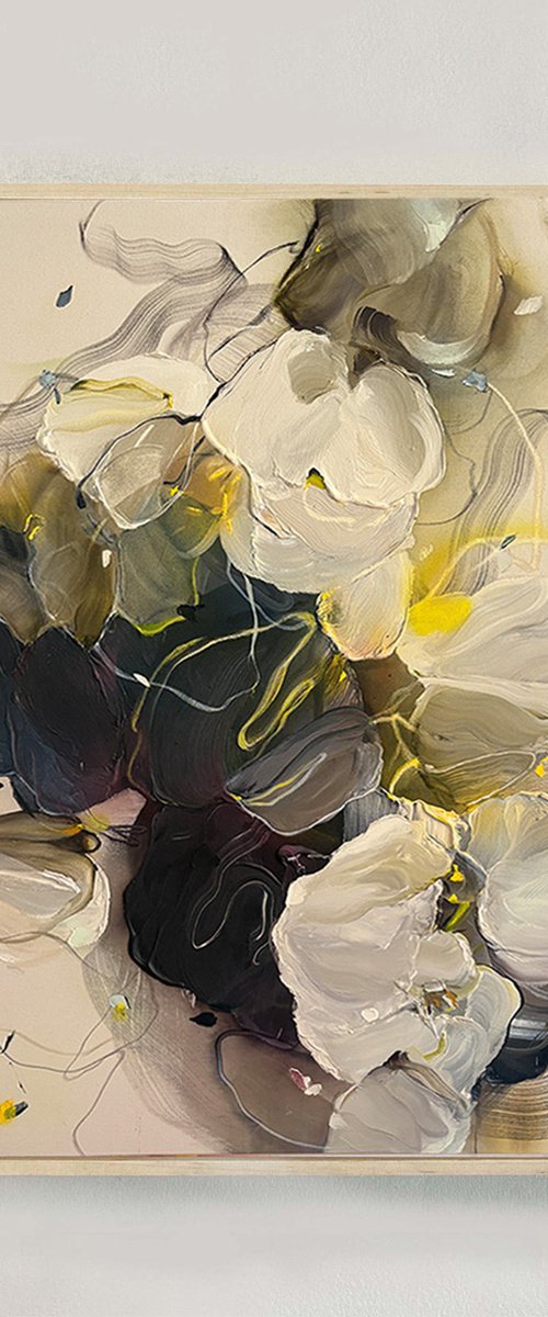 Earth Bloom by Anna Maiko