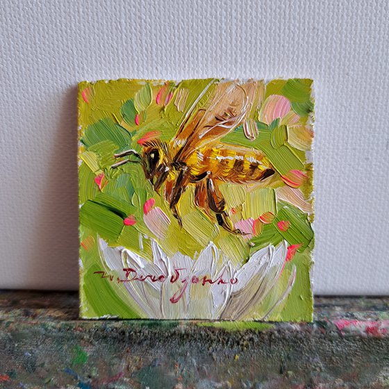 Bee painting