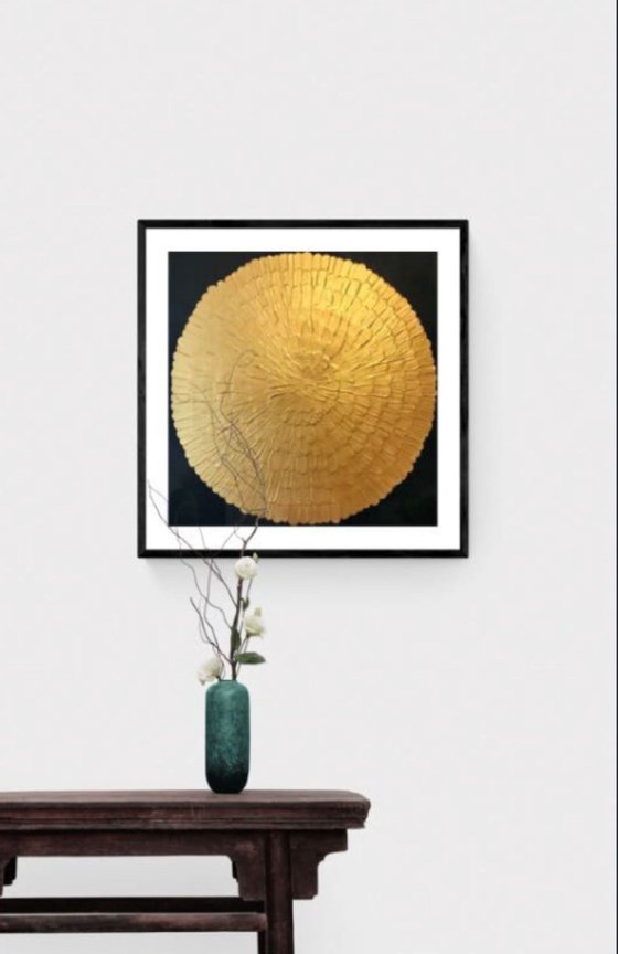GOLD PEONY