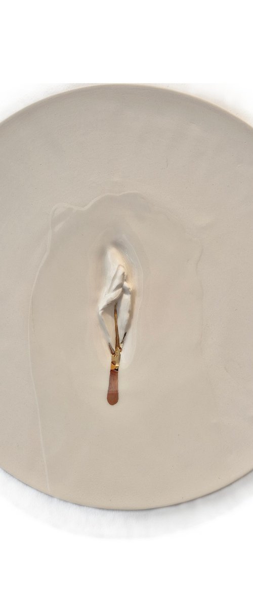 "Vulva Hypnotica XIV" by Zlatina Krusteva