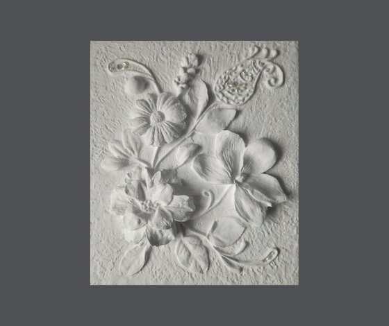 sculptural wall art "Flowers with Pearls"