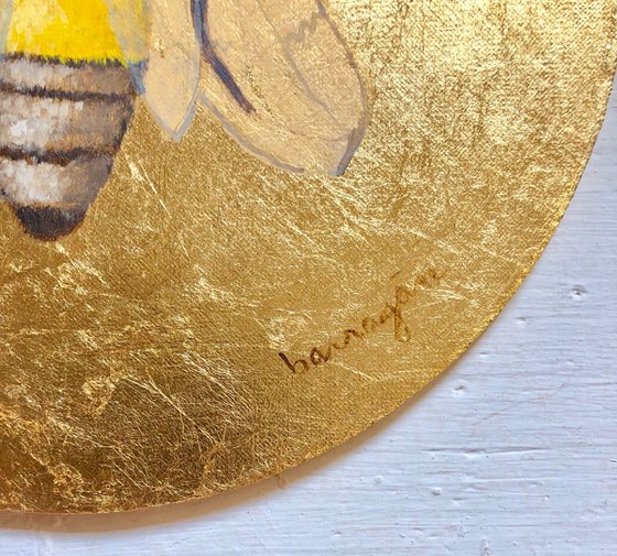 My Little Golden Honeybee Oil Painting on Round Lacquered Golden Leaf Canvas Frame