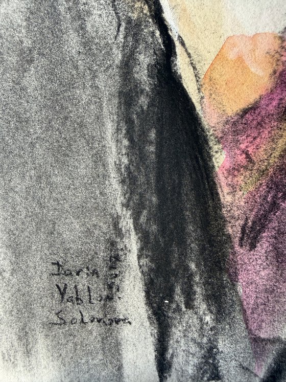 Living Portraits - Quiet Bloom - Charcoal