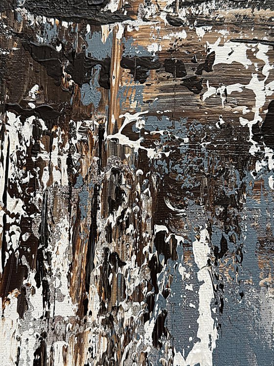 Stillness through earthy tones