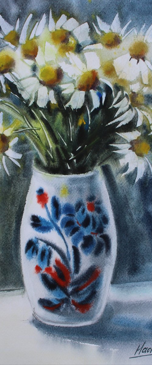 Daisies in a vase by Nadiia Dubei