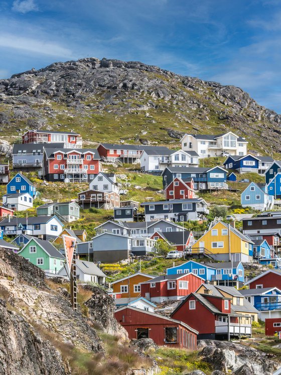 GREENLANDIC VILLAGE