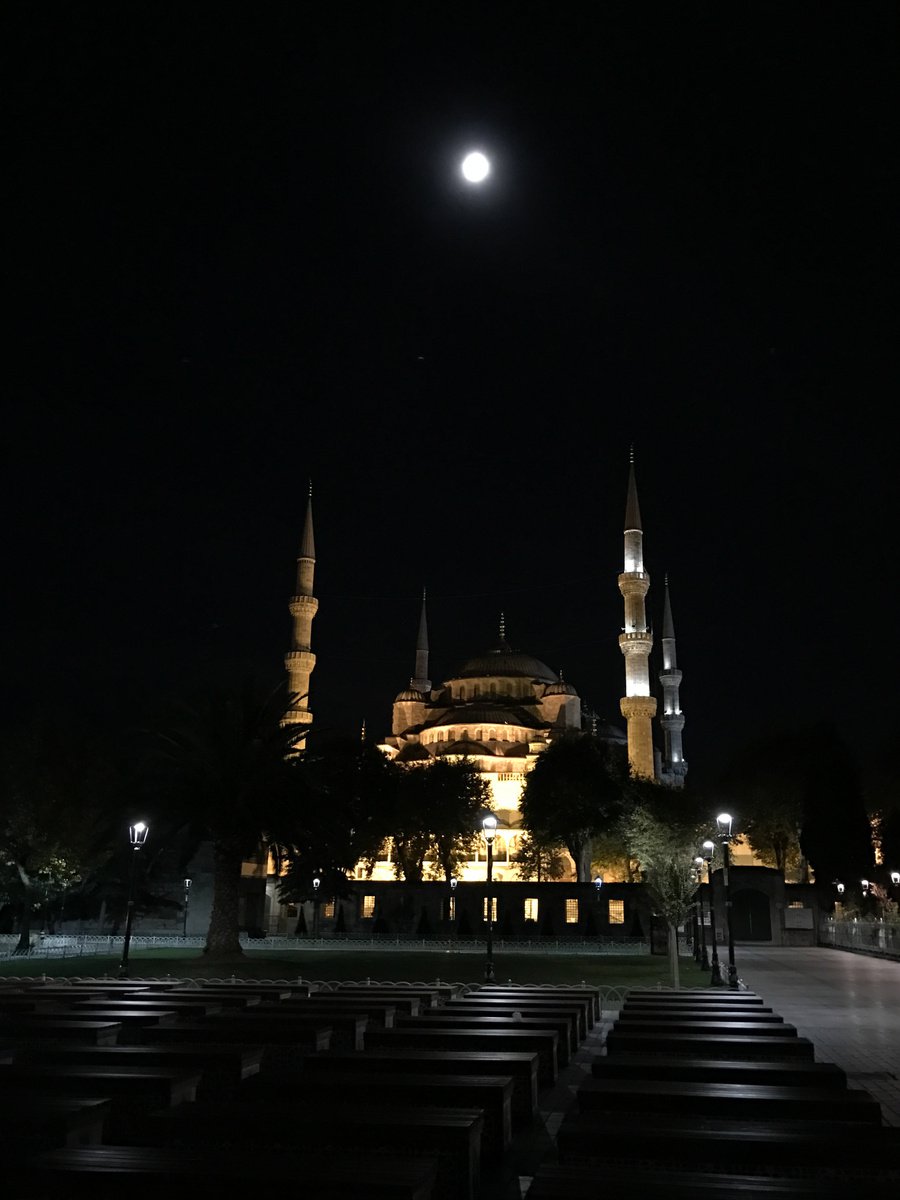 ISTANBUL BY NIGHT by Fabio Accorri?