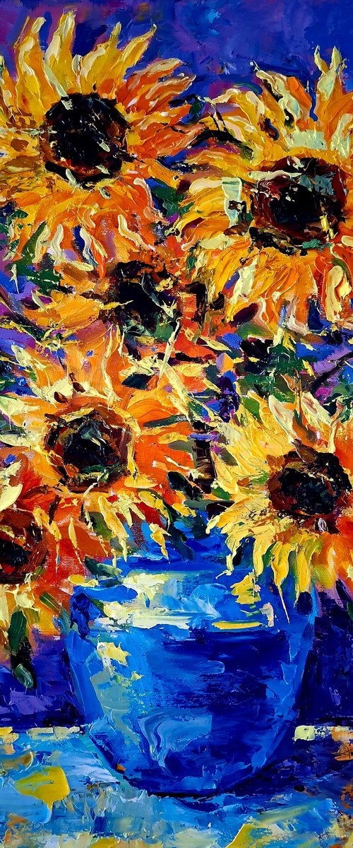 Warmth in the Azure Vase by Andrej  Ostapchuk