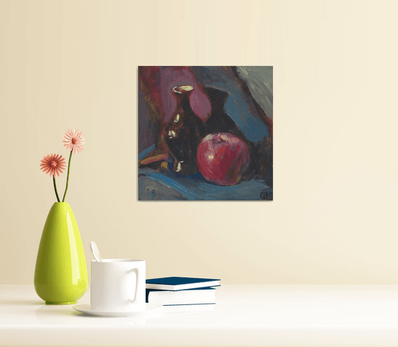 Vase And Apple