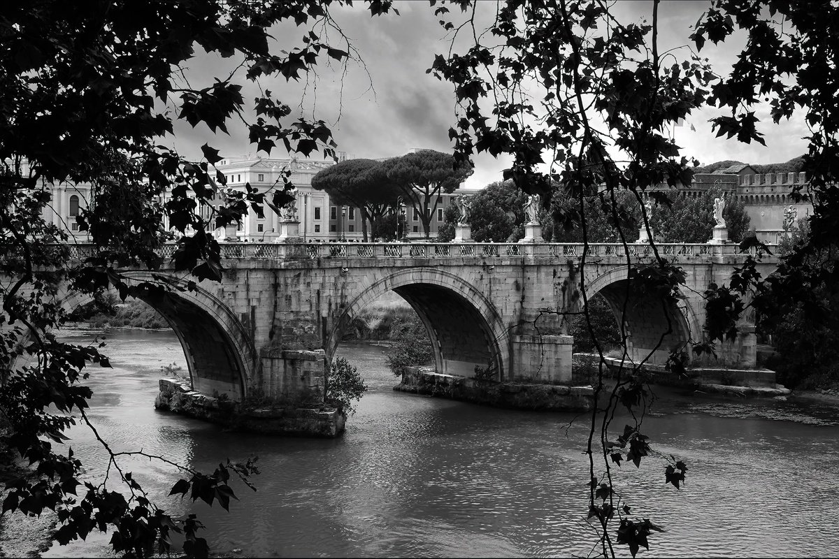 Photorealistic Cityscapes Photograph By Martin Fry, 21 X 15", Ponte Umberto 1, Rome., Original Artwork