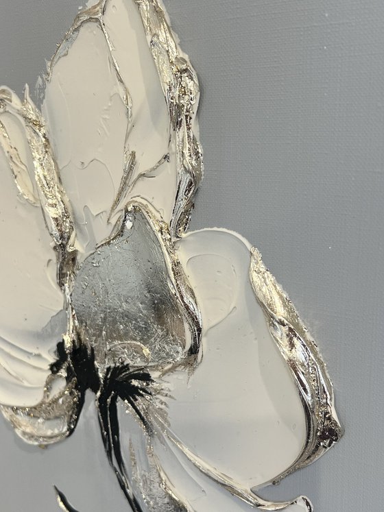 Elegant Voluminous Flowers
