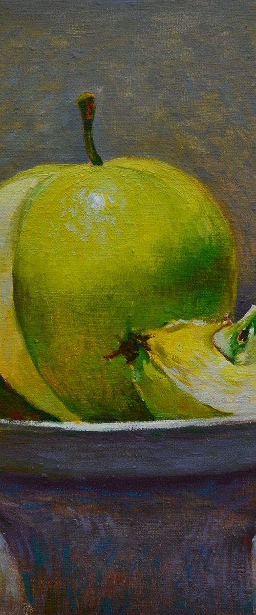 "Green apple" by Andriy Berekelia