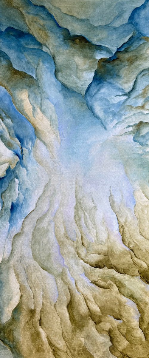 What hides at the center? by Erika Cárdenas