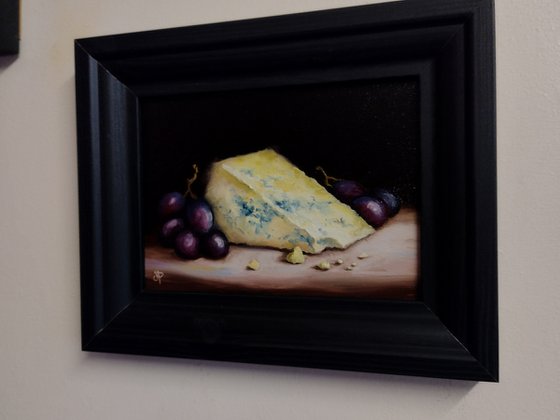 Blue Stilton Cheese with grapes