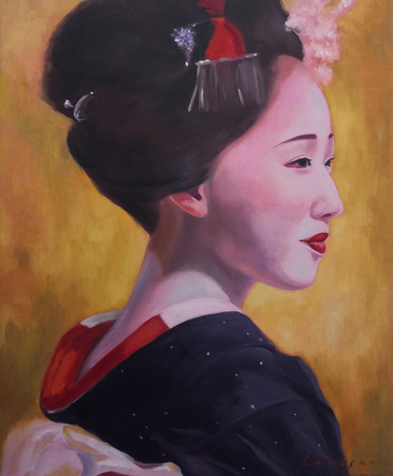 Geisha in kimono on the gold background portrait number 12