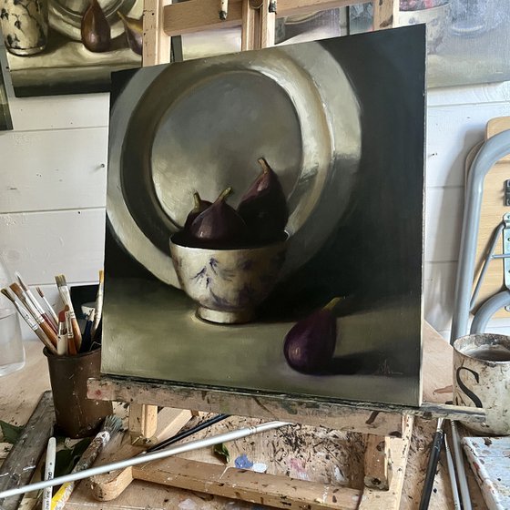 Figs and silver bowl