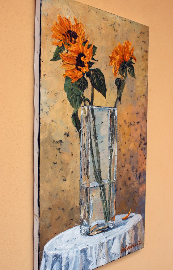 Sunflowers in a vase.