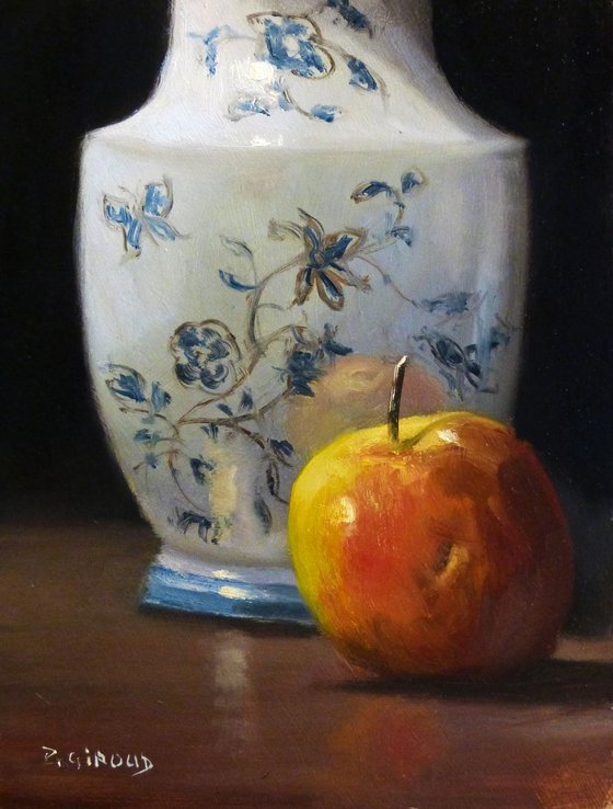 Apple and a Poreclain Vase