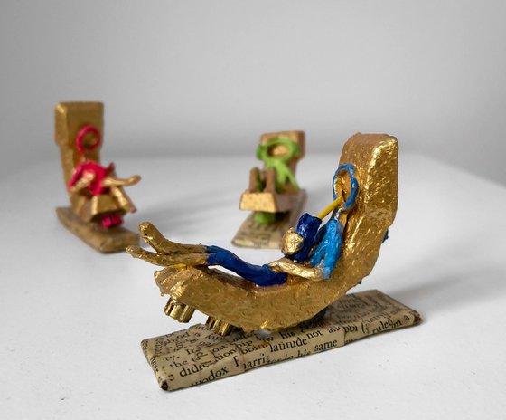 Out of office - The Loungers Triptych