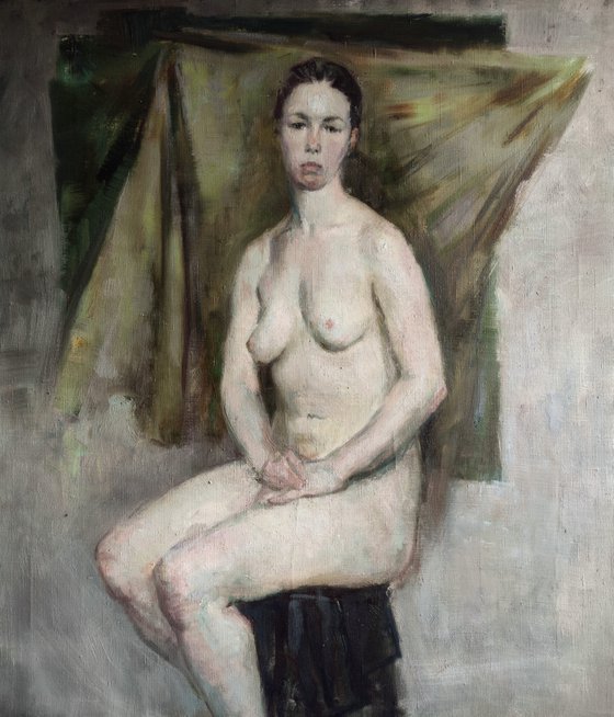 Nude in grey