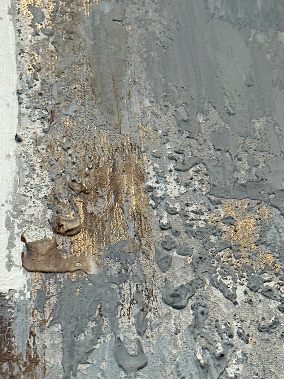 Structured Radiance. Beige Grey Gold