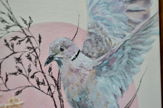 COURTYARD MEMORIES IV : DOVE