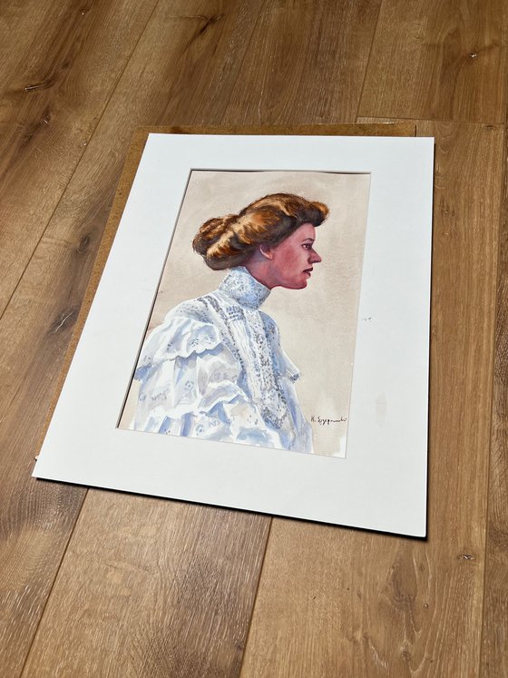 Edwardian lady with Pompadour hairstyle
