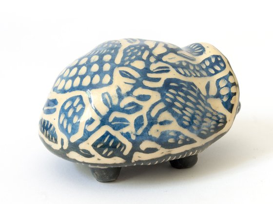 Ceramic sculpture Turtle 9 x 5.5 x 7 cm